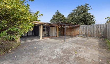 9 Porter Rd, Carnegie - Photo 4
