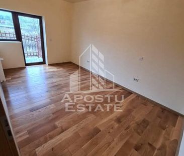 Jumatate de duplex de inchiriat, curte proprie, Ghiroda - Photo 4