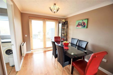 3 bedroom semi-detached house to rent - Photo 5