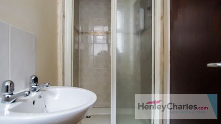 1 Bedroom Ground Floor Flat For Rent - Photo 3