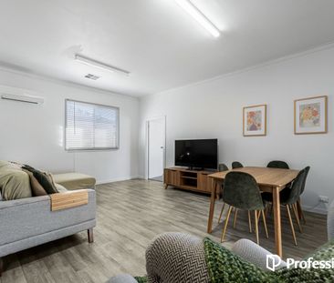 Lifestyle & Convenience in a Spacious Family Home - Photo 1