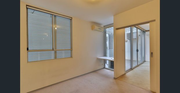 One bedroom apartment ON LEVEL 5 - Photo 1