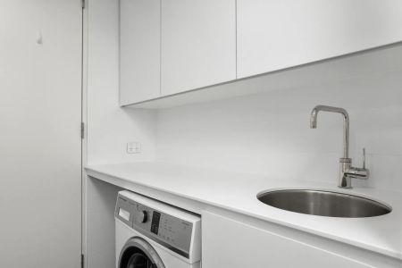 Sophisticated and Stylish Two Bedroom Unit - Photo 2