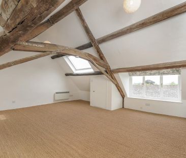 4 bedroom terraced house to rent - Photo 2