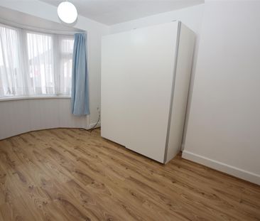 3 bedroom End Terraced to let - Photo 1