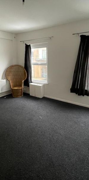 B, 133 Main Street, Larne, BT40 1HJ - Photo 1