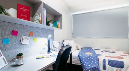 A studio apartment with a separate kitchen. 【2 weeks rent free】 - Photo 3