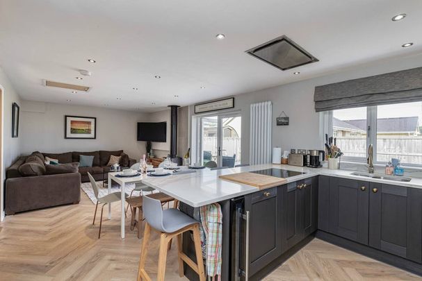 Cefn Y Gader - Photo 1