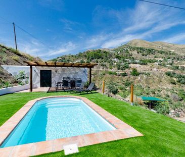 Country Property in Cómpeta, Andalucia, Natural Park of the Sierras... - Photo 4