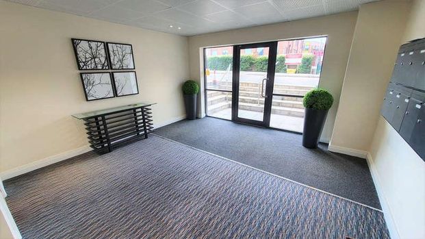 Royal Engineers Way, Mill Hill, NW7 - Photo 1