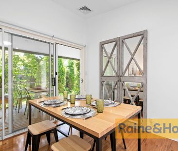 LUXURIOUS GARDEN COTTAGE - Photo 4