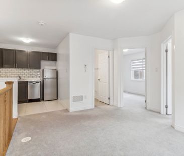 For Lease - 526 White's Hill Avenue Unit# B, Markham, Ontario - Photo 3