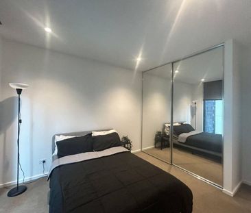 Furnished 1 bedroom Unit in CBD. Available on 30/3/26 - Photo 3