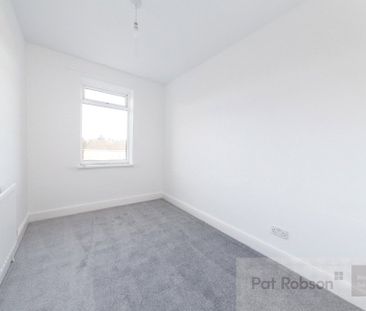 North View, Blyth - Photo 3