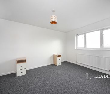 6 bedroom house to rent Elm Park Close, Houghton Regis, Dunstable, LU5 - Photo 3