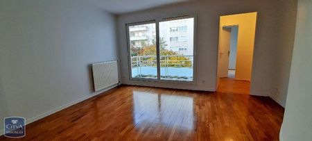 Location Appartement 2 pièces 39m² COURBEVOIE 92400 - Photo 2