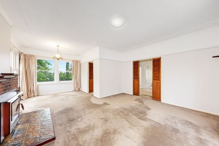 5 Wolfe Road, East Ryde. - Photo 2