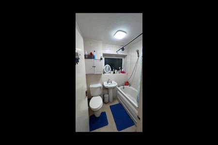 Room in a Shared Flat, Stratford, E15 - Photo 4