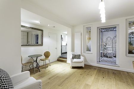 3 bedroom flat to rent - Photo 2