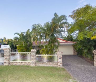 72 Pacific Pines Boulevard, Pacific Pines, QLD 4211 - Photo 4