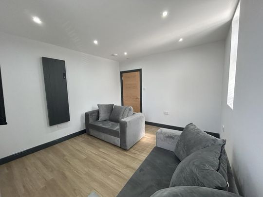 2 bedroom house to rent - Photo 1