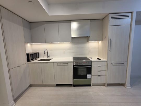 For Lease - 30 Gibbs Road Unit# 1804, Toronto, Ontario - Photo 1