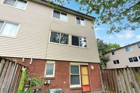 For Lease - 10 Townsend Road, Toronto, Ontario - Photo 4