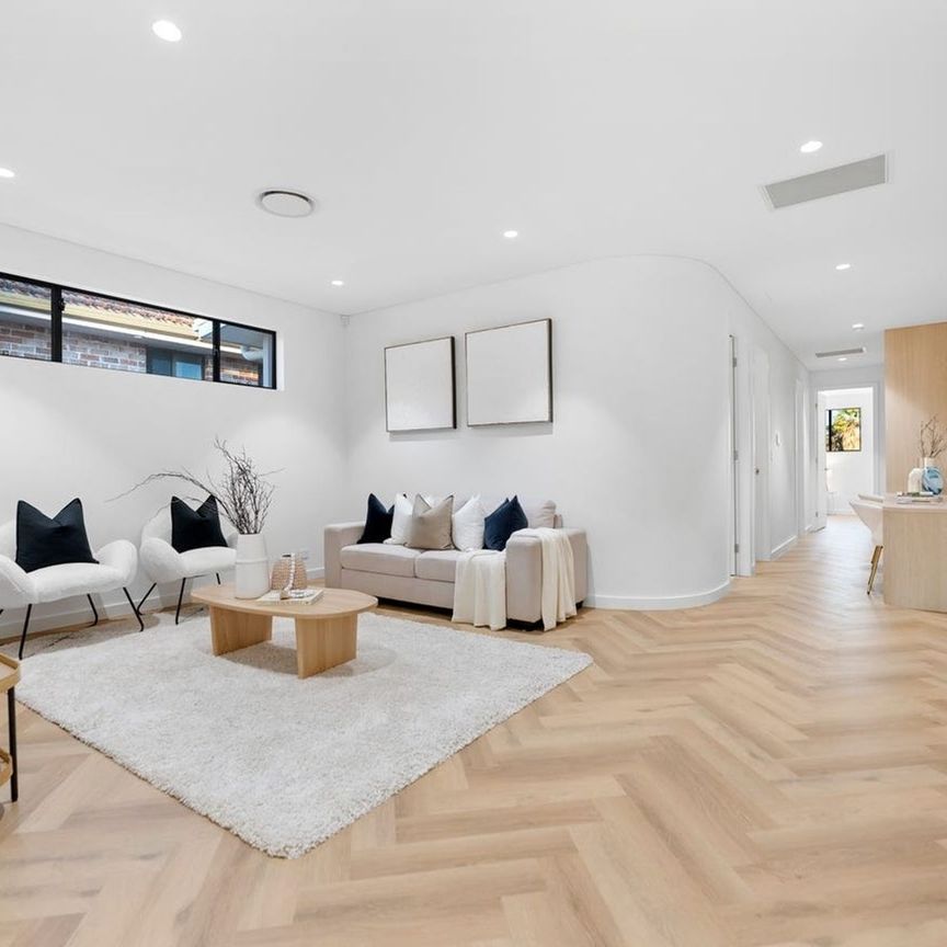 Brand New 5 Bedroom Duplex - Photo 1