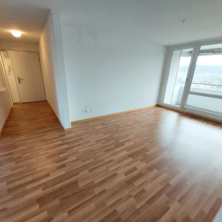 Balkonwohnung mit herrlicher Aussicht! - Photo 1