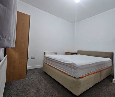 Room in a Shared House, Bankwell Street, M15 - Photo 6