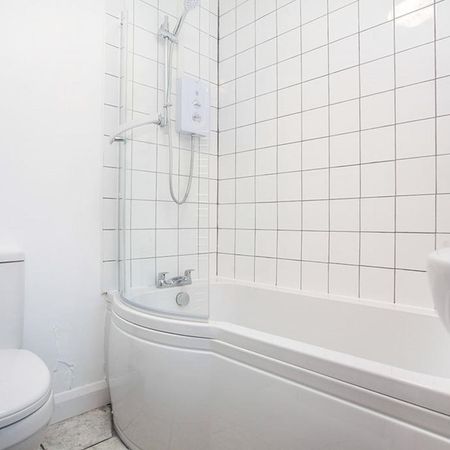 1 bedroom property to rent - Photo 3