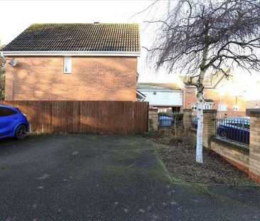 Merrivale Close, Kettering, NN15 - Photo 2