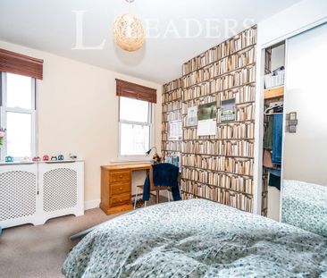 4 bedroom apartment to rent Alhambra Road, Southsea, PO4 - Photo 3