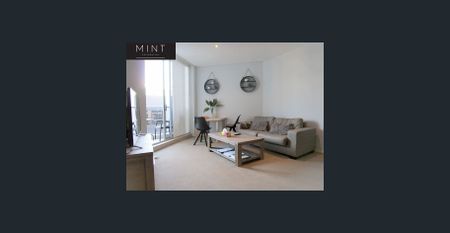 Well presented one bedroom apartment in prime location! - Photo 2