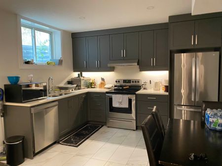 For Lease - 2783 Oriole Drive, London South, Ontario - Photo 5