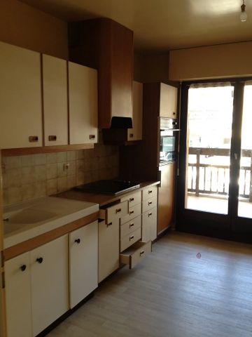 Location Appartement 2 pièces 50m² SALLANCHES 74700 - Photo 2