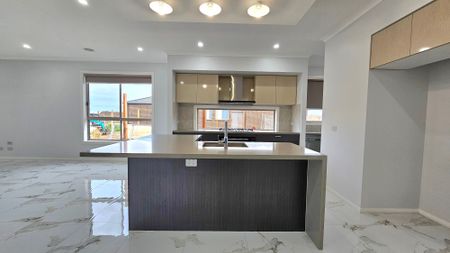 Beautiful Family Living in the Heart of Marigold Estate! - Photo 5