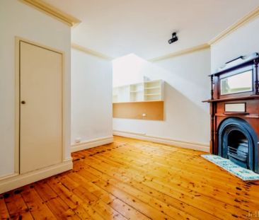 2 Bed, 1 Bath - Photo 5