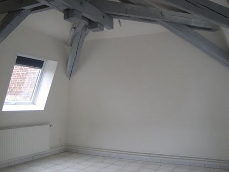 A LOUER APPARTEMENT PROCHE CENTRE VILLE ET GARE ST QUENTIN 02100 - Photo 4