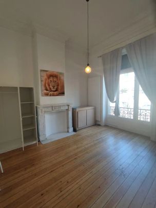 4 KAMERS BESCHIKBAAR IN EEN GEDEELD HUIS - Photo 1