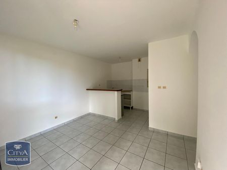 Location Appartement 2 pièces 35m² LA MONTAGNE 97417 - Photo 2