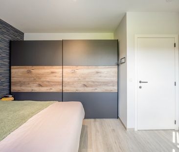 Ruim, recent appartement met twee slaapkamers. - Photo 6