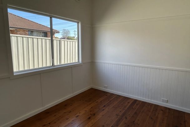 Renovated home close to everything! - Photo 1