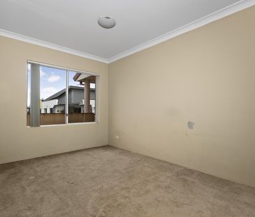 Neat and Tidy 2 Bedroom Unit - Photo 4