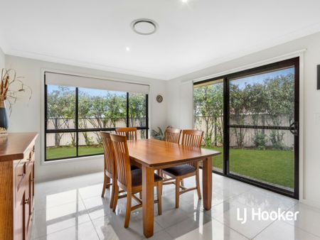 27 Pressland Street, Carseldine QLD, Belconnen - Photo 3