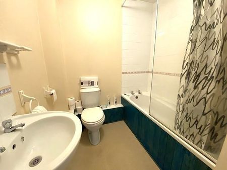 2 bedroom property to rent - Photo 4