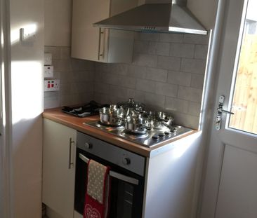 Double Room- Popular Location - Photo 1