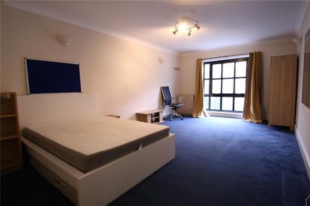 4 bedroom terraced house to rent - Photo 3