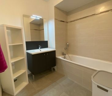 Location Appartement P3 neuf Marseille 13ème - Photo 2