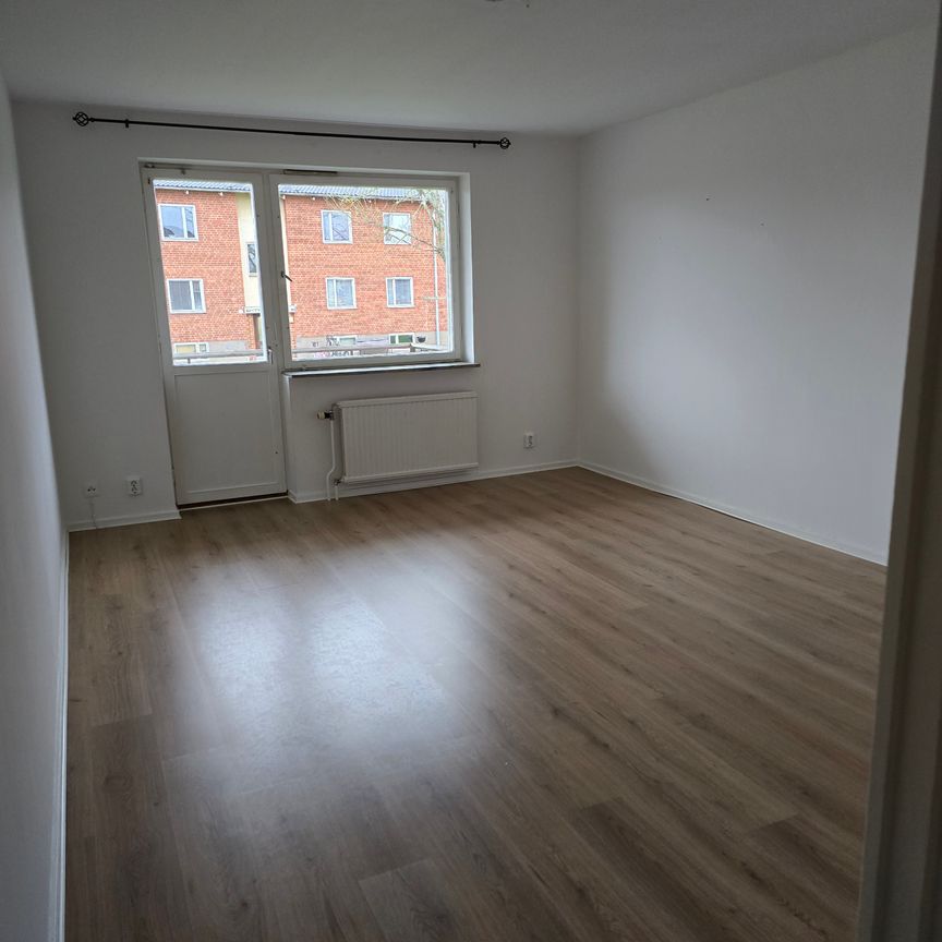 Köpmangatan, Sköldinge - Foto 1